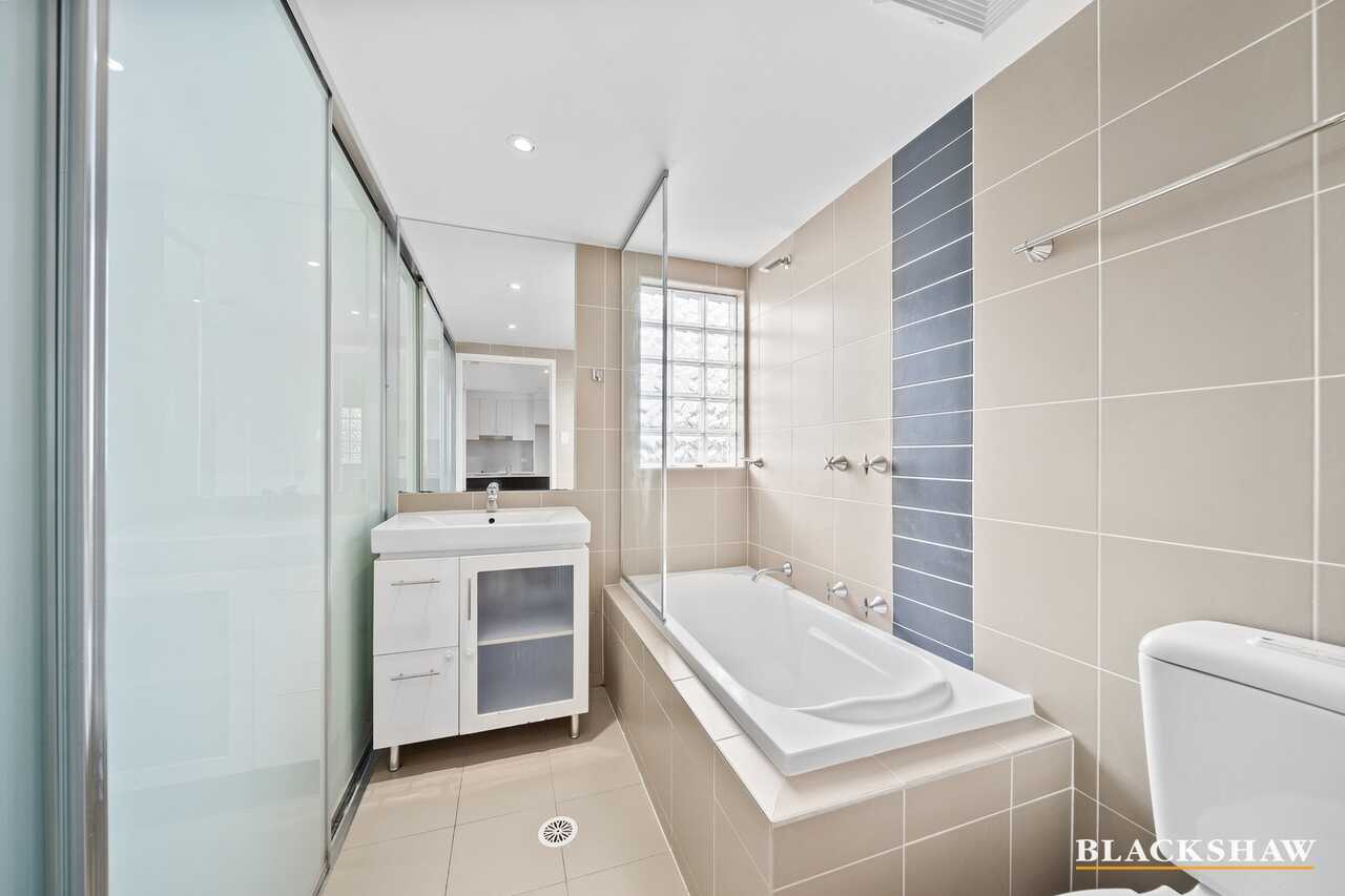 24A/17 Uriarra Road Queanbeyan