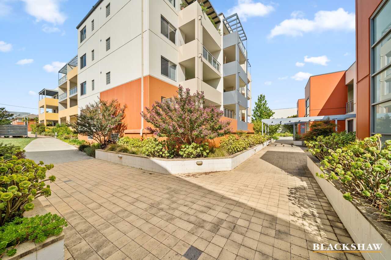 24A/17 Uriarra Road Queanbeyan