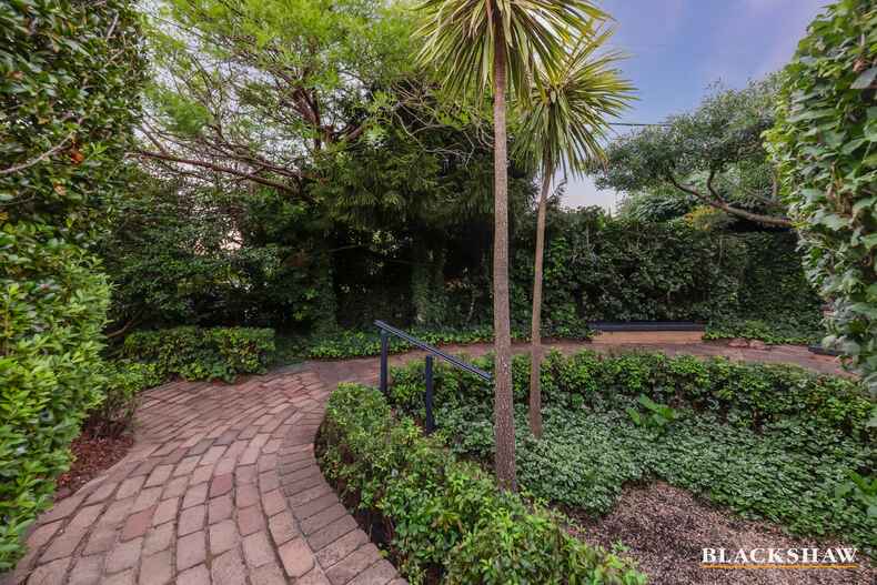 10 Wynter Place Hughes