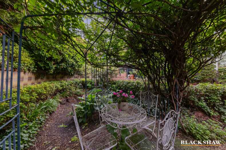 10 Wynter Place Hughes