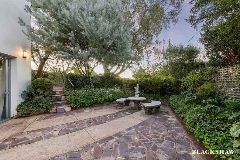 10 Wynter Place Hughes