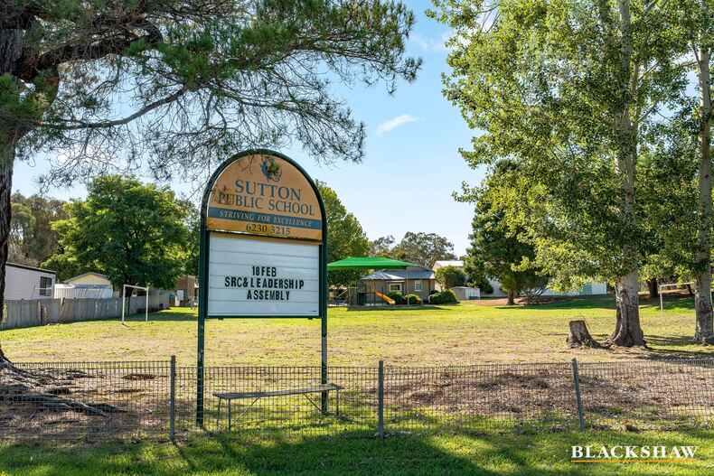 95 Woodbury Drive Sutton 95 Woodbury Drive Sutton