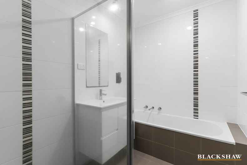 16  Hallen Close Phillip