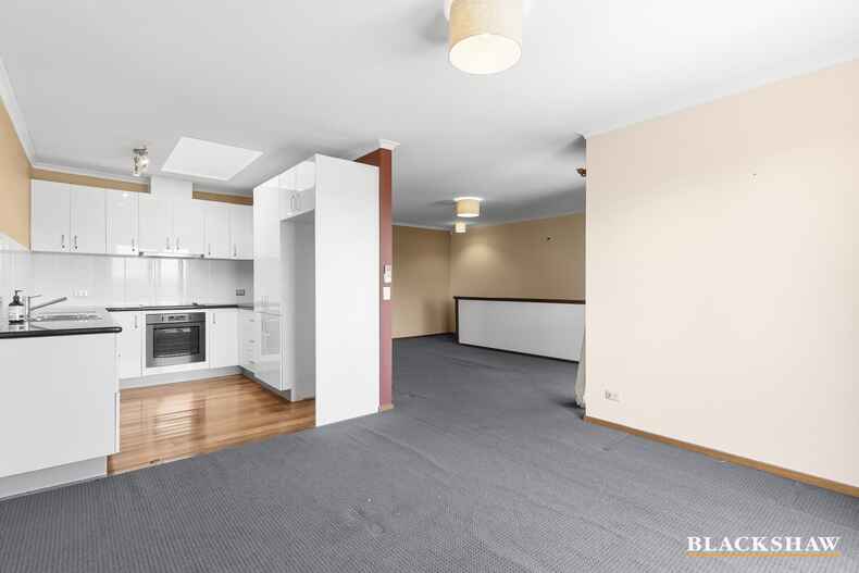 16  Hallen Close Phillip