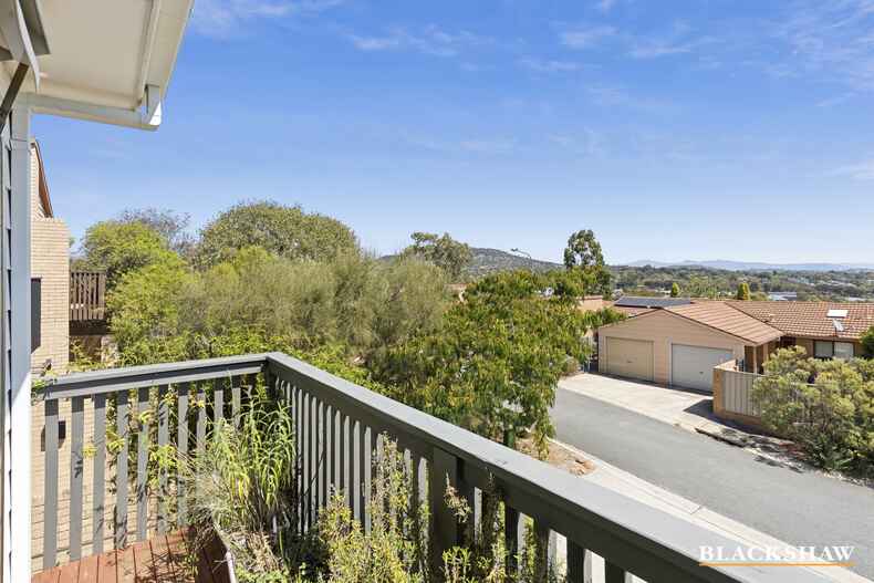 16  Hallen Close Phillip