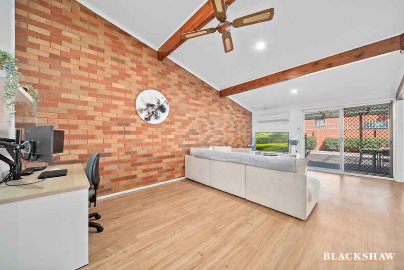 9/1 Hakea Street Karabar