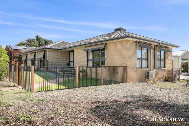 2 Dyer Place Wanniassa