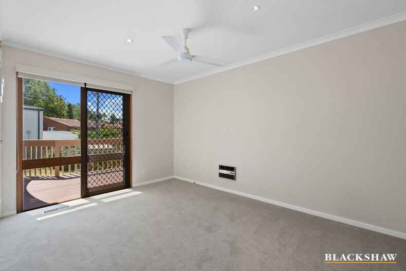 8 Logan Street Narrabundah