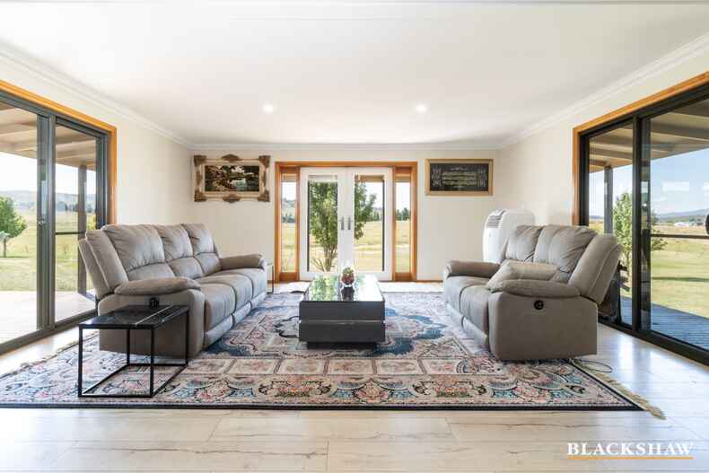 75 Finlay Place Burra