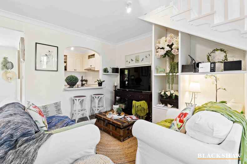 3/2 Lisa Place Sunshine Bay