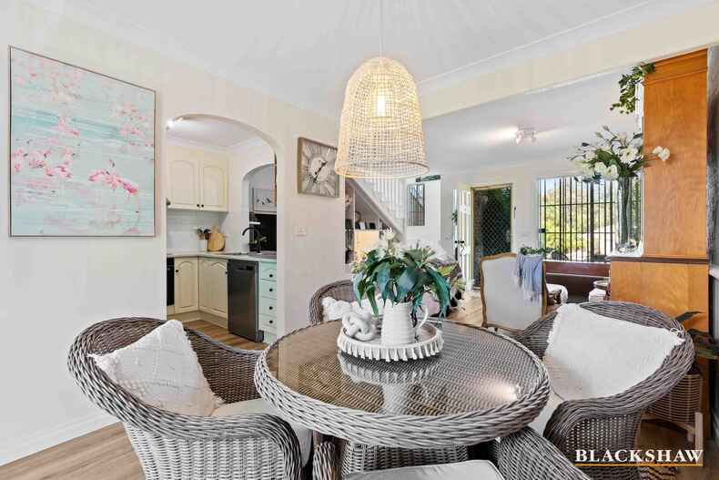 3/2 Lisa Place Sunshine Bay