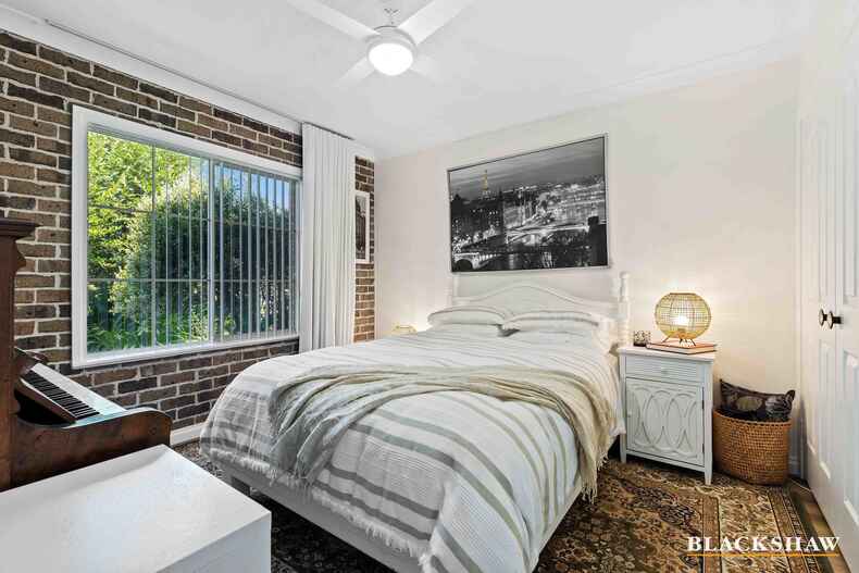 3/2 Lisa Place Sunshine Bay