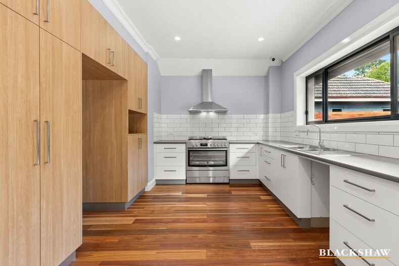 59 Flinders Way Griffith 59 Flinders Way Griffith