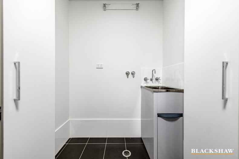 16/116 Easty Street Phillip