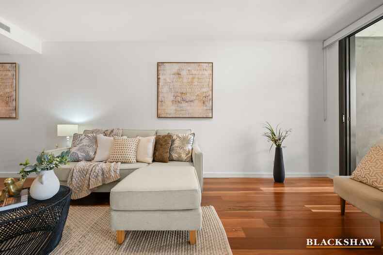 434/2 Anzac Park Campbell