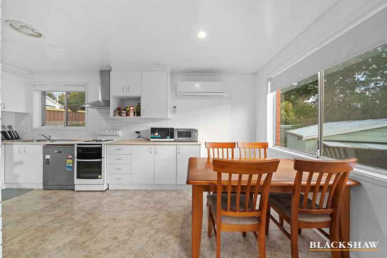 4 Bennelong Crescent Macquarie