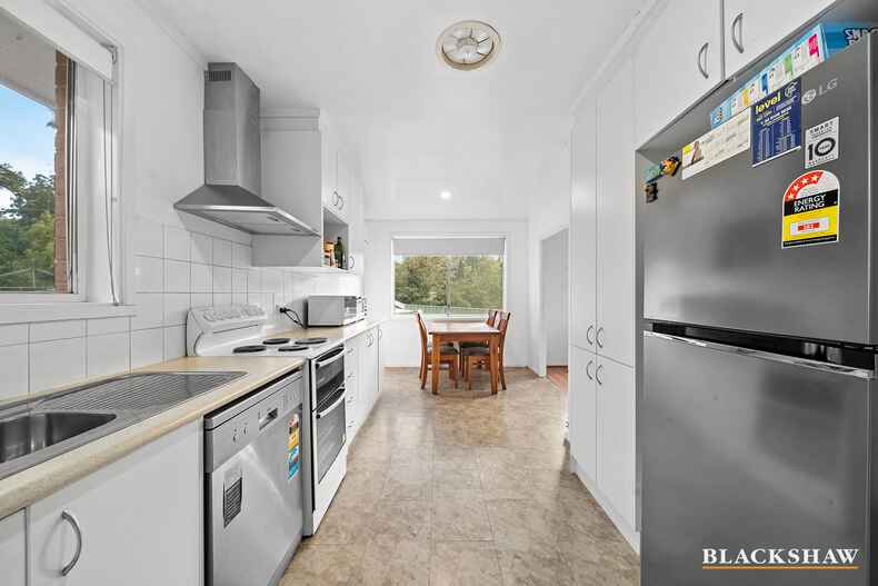 4 Bennelong Crescent Macquarie