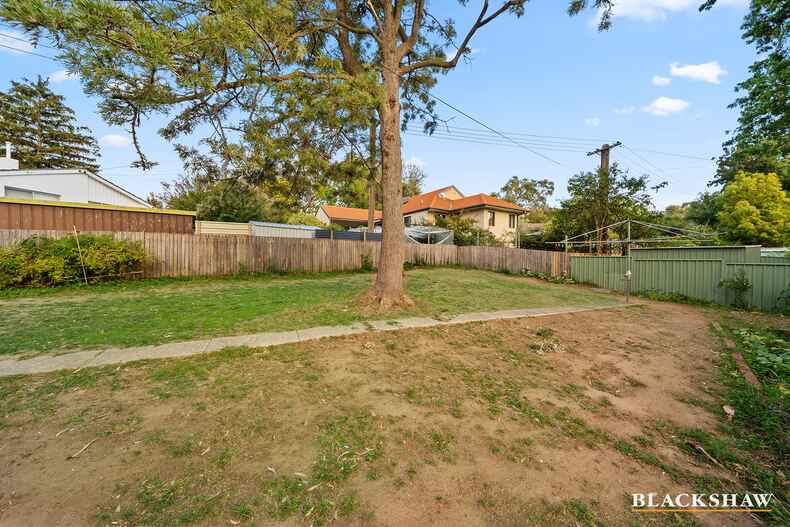 4 Bennelong Crescent Macquarie