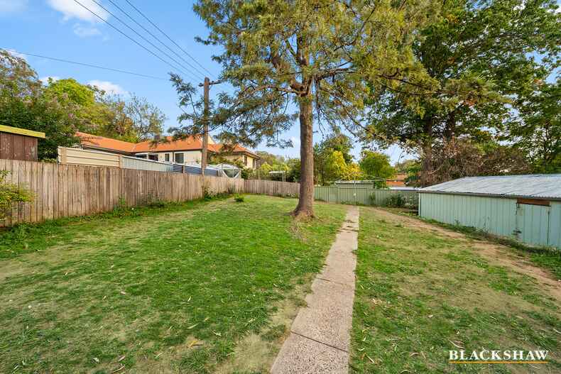 4 Bennelong Crescent Macquarie