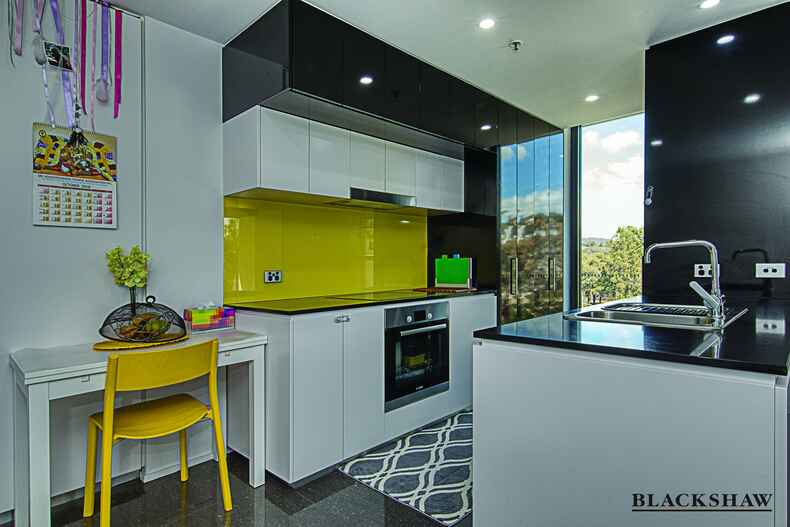 31/97 Eastern Valley Way Belconnen