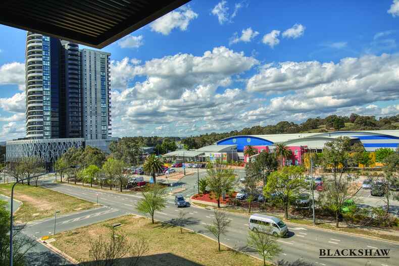 31/97 Eastern Valley Way Belconnen