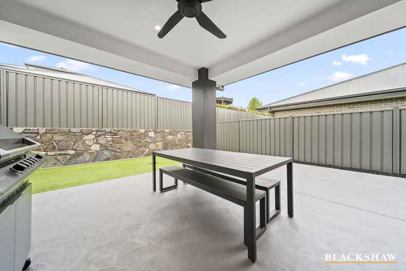 35 Montgomery Avenue Googong