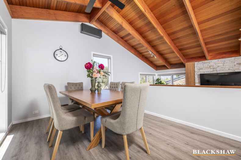 19 Nicklin Crescent Fadden 19 Nicklin Crescent Fadden