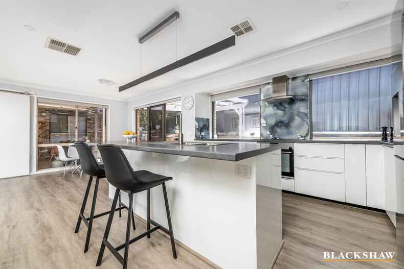 19 Nicklin Crescent Fadden 19 Nicklin Crescent Fadden