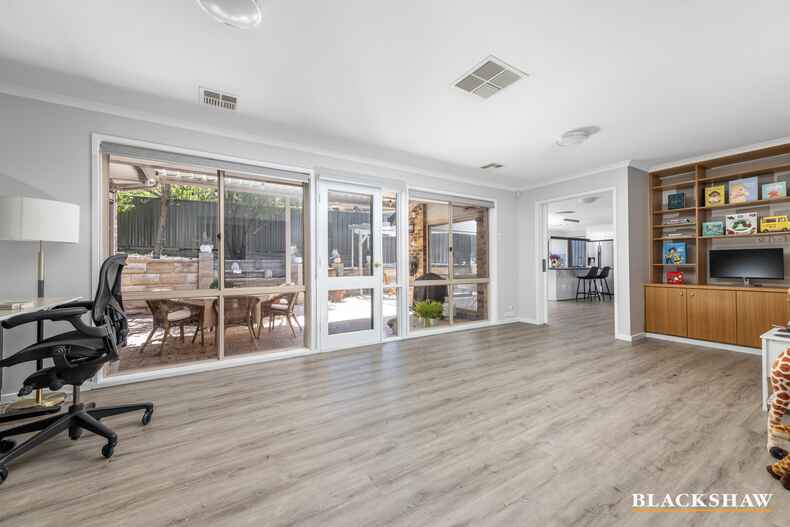 19 Nicklin Crescent Fadden 19 Nicklin Crescent Fadden