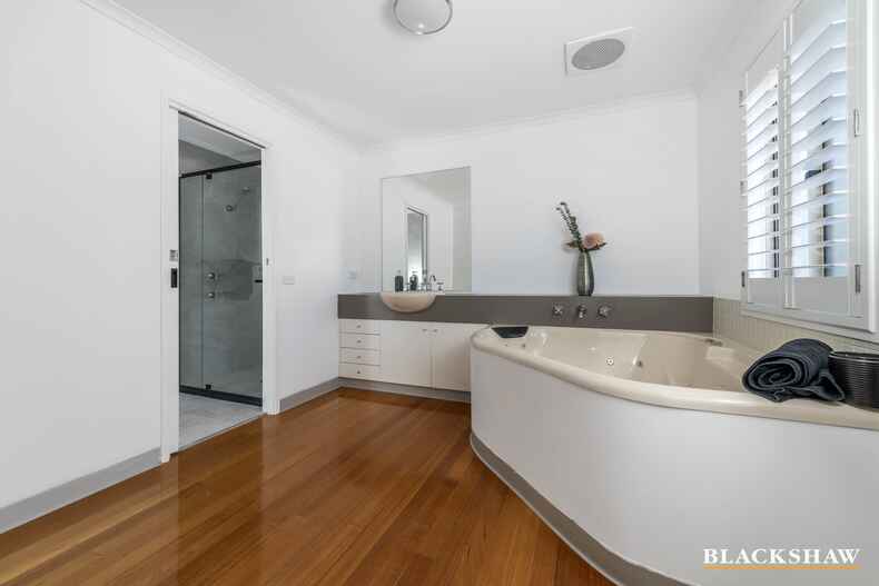 19 Nicklin Crescent Fadden 19 Nicklin Crescent Fadden