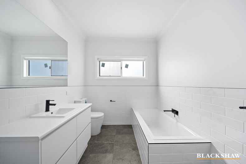 27 Derrima Road Queanbeyan