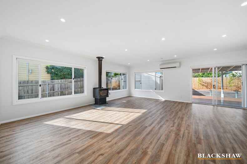 27 Derrima Road Queanbeyan