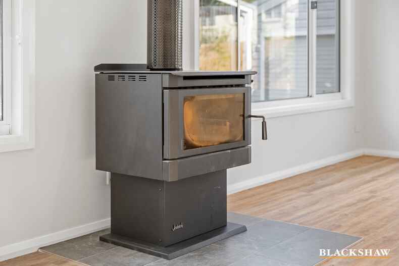 27 Derrima Road Queanbeyan