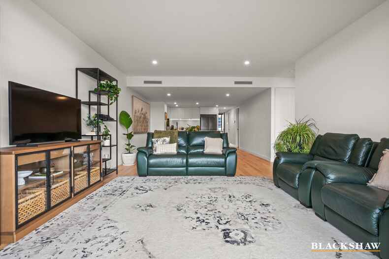 706/4 Anzac Park Campbell 706/4 Anzac Park Campbell