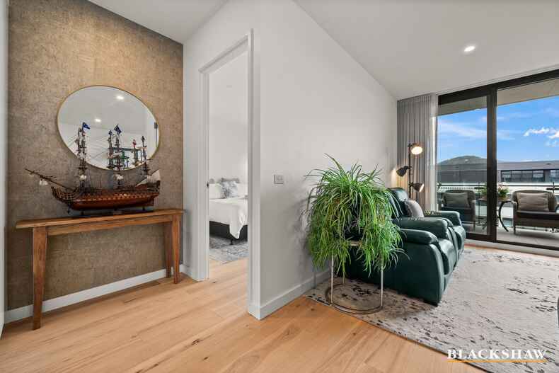 706/4 Anzac Park Campbell 706/4 Anzac Park Campbell