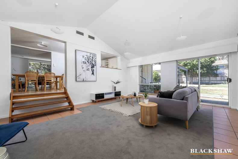 6 Rolland Place Flynn 6 Rolland Place Flynn