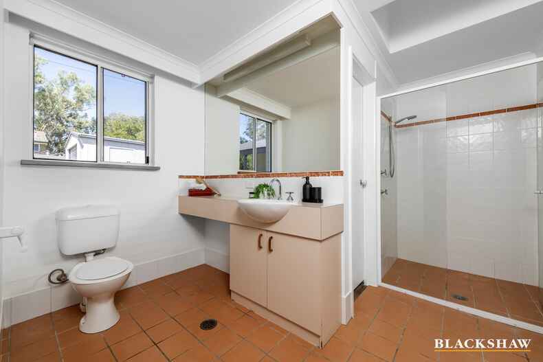 6 Rolland Place Flynn 6 Rolland Place Flynn