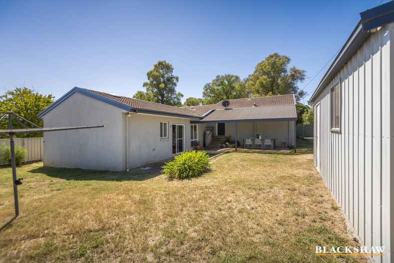 6 Rolland Place Flynn 6 Rolland Place Flynn