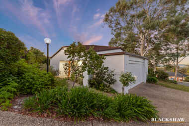 3/110 Mugga Way Red Hill