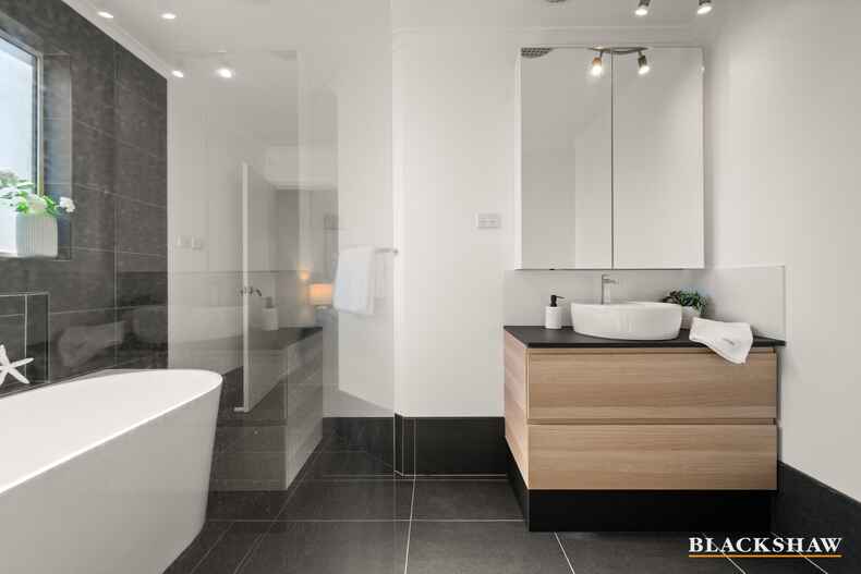 2/3 Esmond Avenue Jerrabomberra 2/3 Esmond Avenue Jerrabomberra