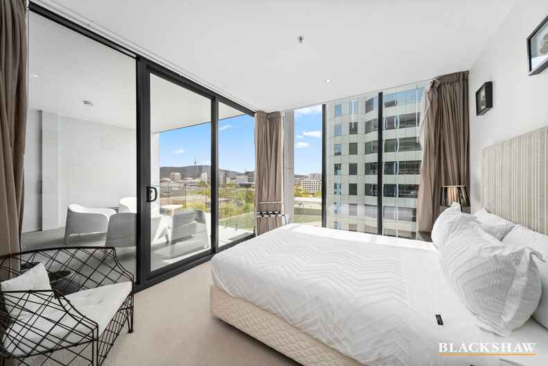 1003/240 Bunda Street City