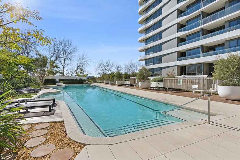 236/15 Irving Street Phillip