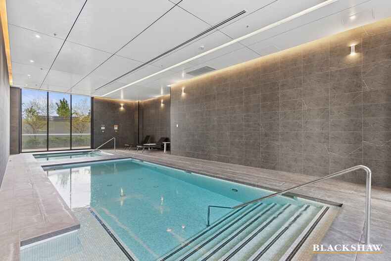 236/15 Irving Street Phillip