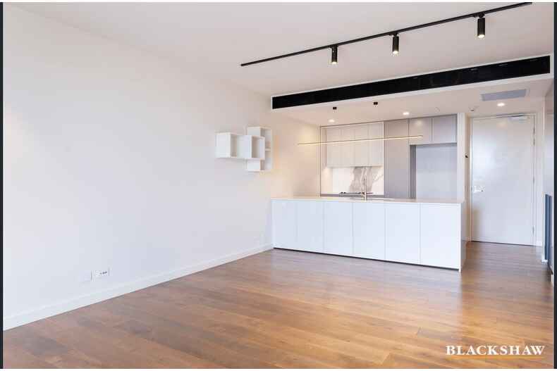 73/7 State Circle Forrest