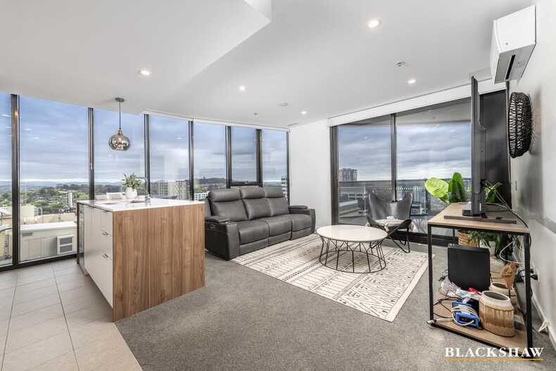 1517/15 Bowes Street Phillip
