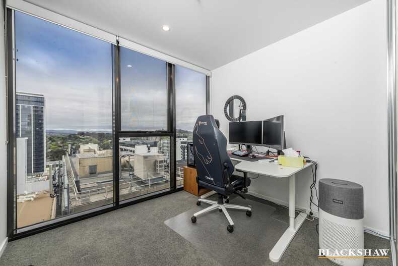 1517/15 Bowes Street Phillip