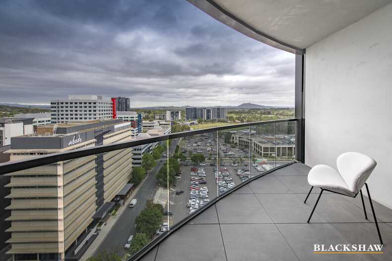 1517/15 Bowes Street Phillip