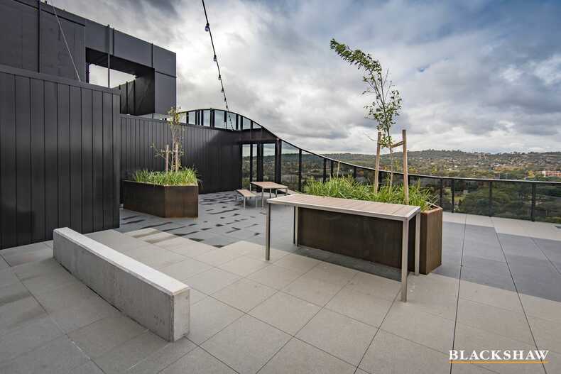 1517/15 Bowes Street Phillip