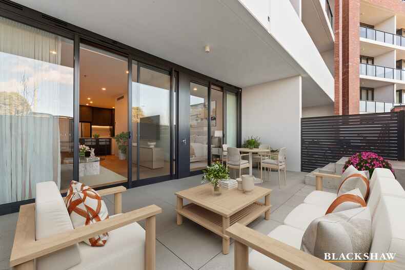 10/7 Light Street Griffith