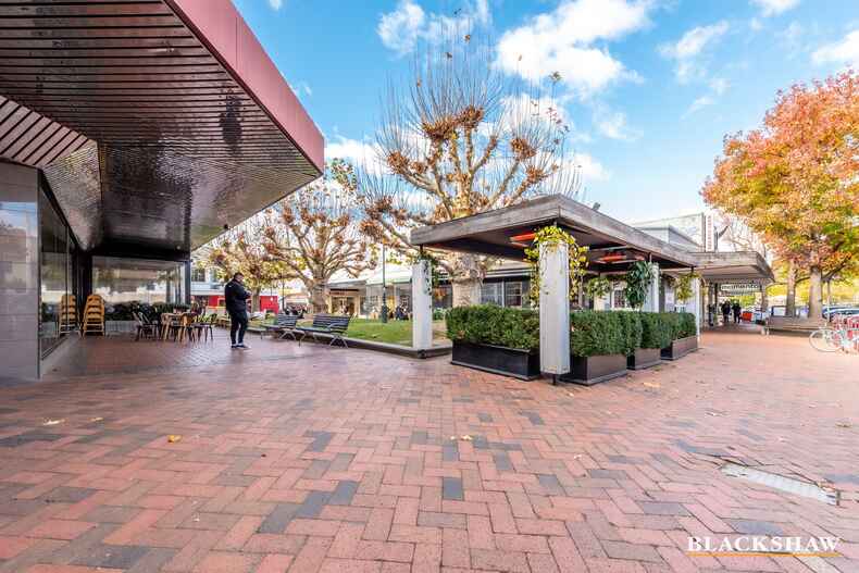 10/7 Light Street Griffith